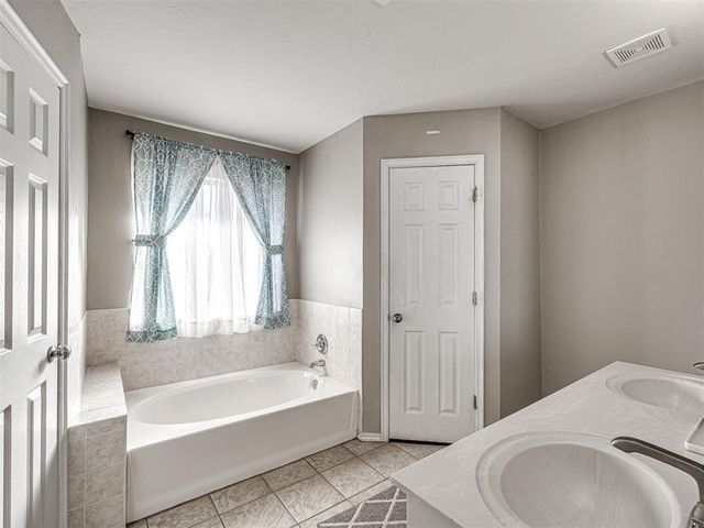 4908 SE 89th Terrace, Oklahoma City, OK 73135