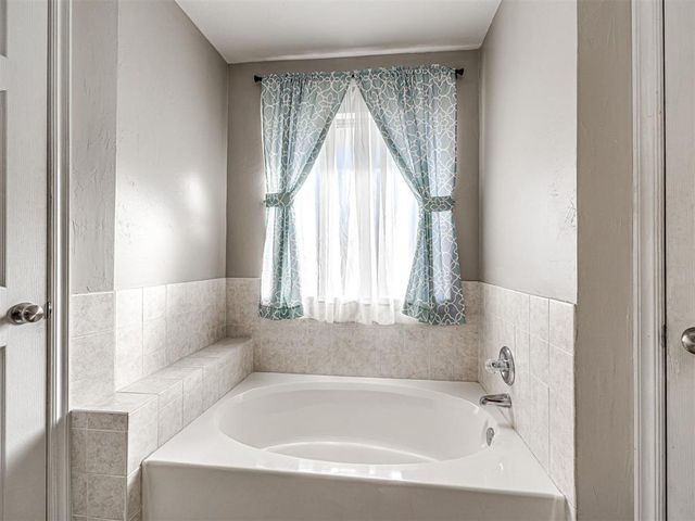 4908 SE 89th Terrace, Oklahoma City, OK 73135