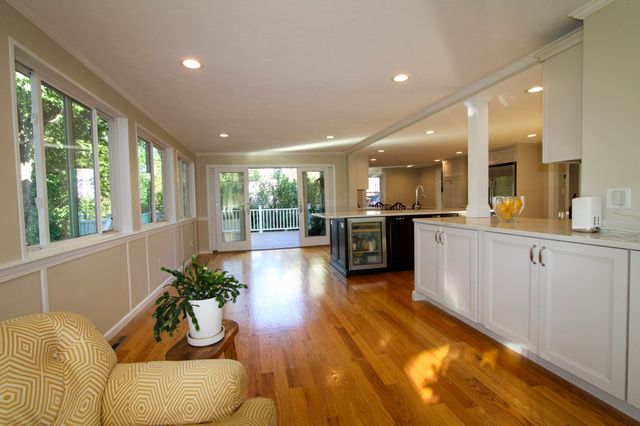 31 Governor Andrew Road, Hingham, MA 02043