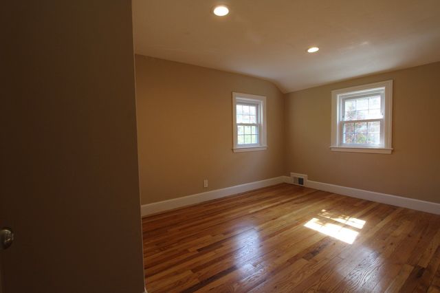 31 Governor Andrew Road, Hingham, MA 02043