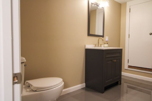 31 Governor Andrew Road, Hingham, MA 02043