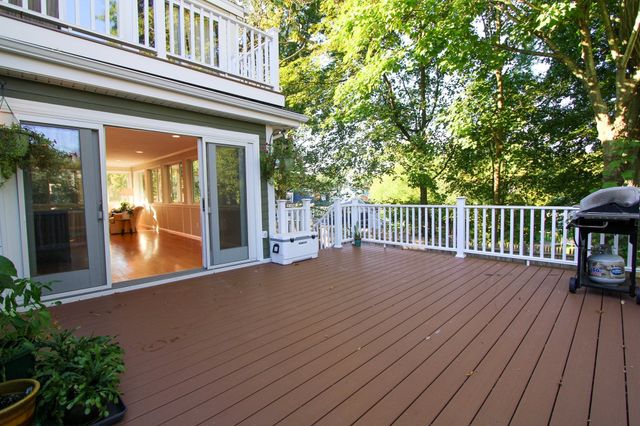 31 Governor Andrew Road, Hingham, MA 02043