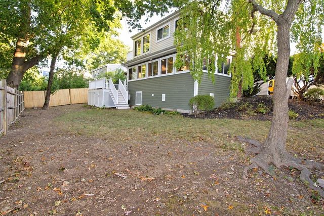 31 Governor Andrew Road, Hingham, MA 02043