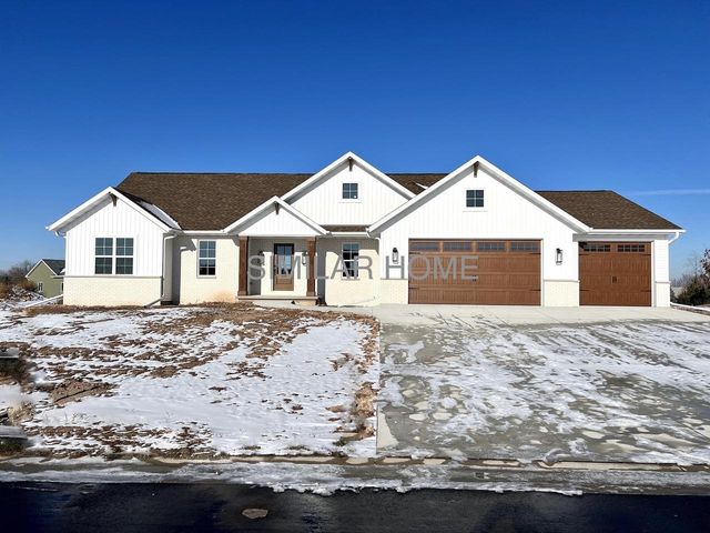 N8864 GALWAY LANE, Menasha, WI 54952