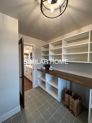 N8864 GALWAY LANE, Menasha, WI 54952