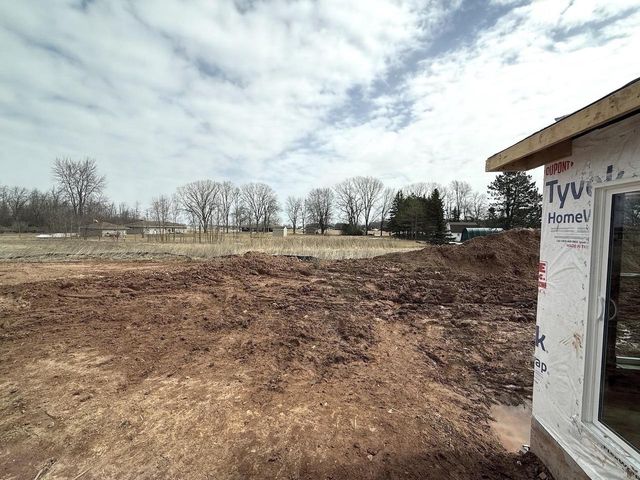 N8864 GALWAY LANE, Menasha, WI 54952