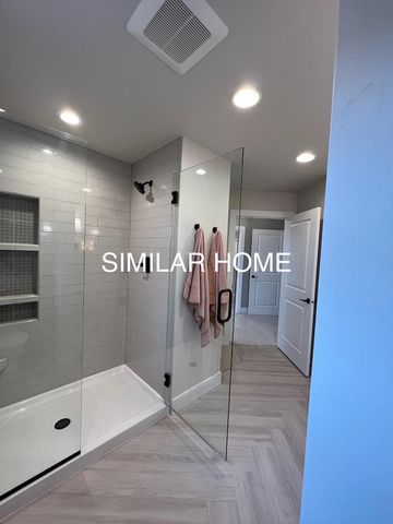 N8864 GALWAY LANE, Menasha, WI 54952