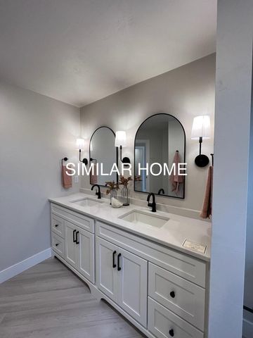 N8864 GALWAY LANE, Menasha, WI 54952