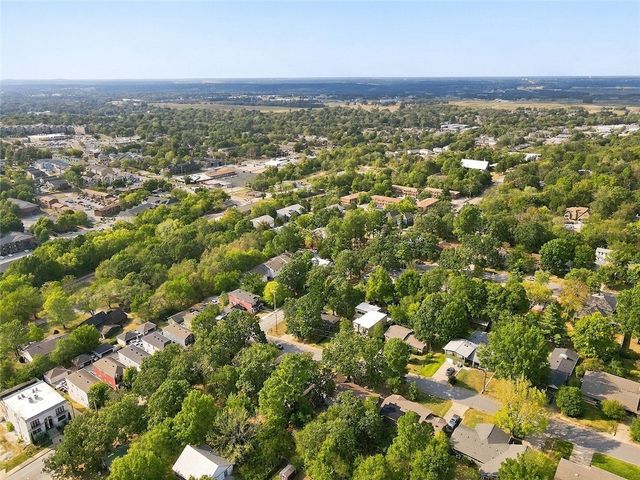 522 Hawthorn Street, Fayetteville, AR 72701