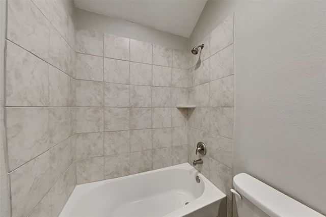 7139 St Kitts Drive, Conroe, TX 77304