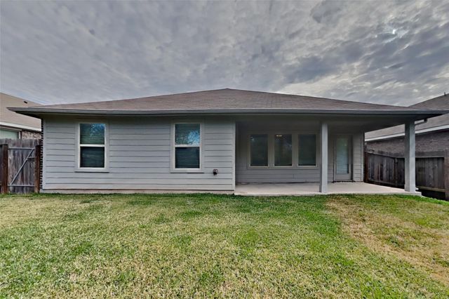 7139 St Kitts Drive, Conroe, TX 77304