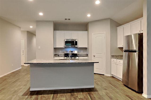 7139 St Kitts Drive, Conroe, TX 77304