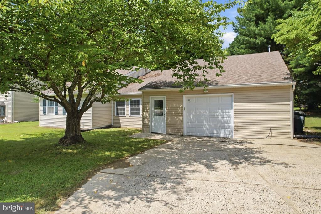 300 NEW RD, SOUTHAMPTON, PA 18966 — photo 3