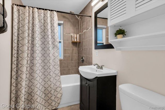 695 E Webster Street, Ferndale, MI 48220