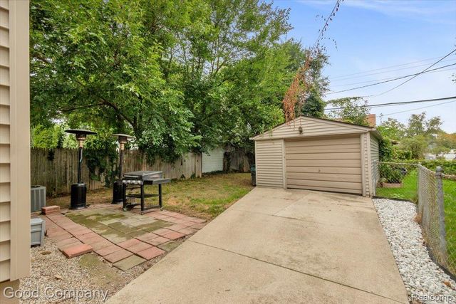 695 E Webster Street, Ferndale, MI 48220