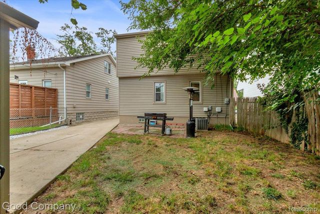 695 E Webster Street, Ferndale, MI 48220