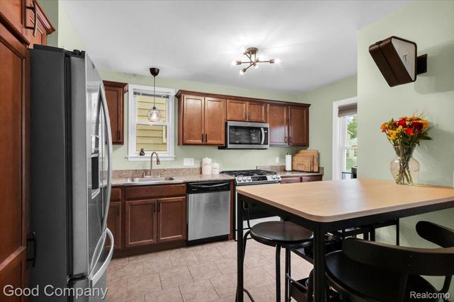 695 E Webster Street, Ferndale, MI 48220