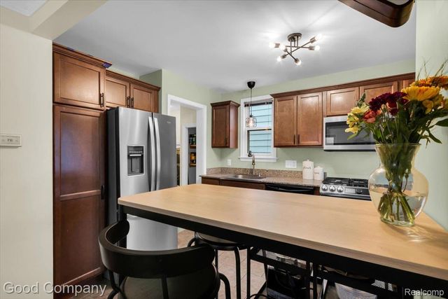 695 E Webster Street, Ferndale, MI 48220