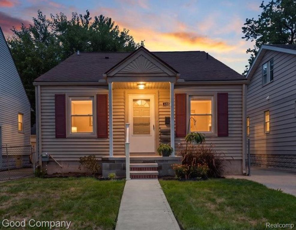 695 E Webster Street, Ferndale, MI 48220