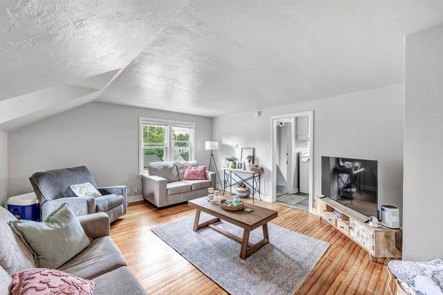 1307 S CLAY STREET, Green Bay, WI 54301