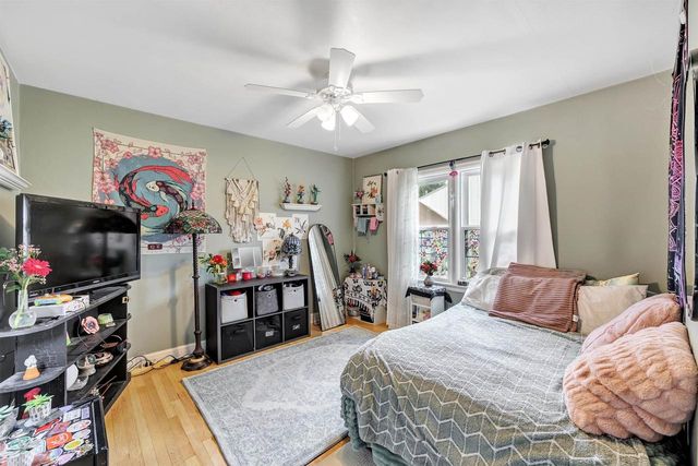1307 S CLAY STREET, Green Bay, WI 54301