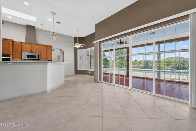 1170 Golf Club Road, Las Cruces, NM 88011