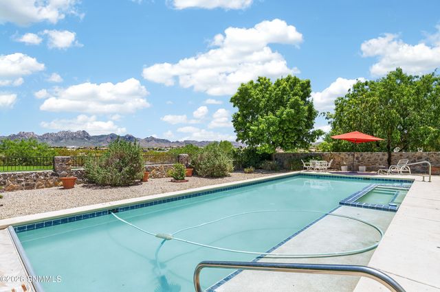 1170 Golf Club Road, Las Cruces, NM 88011