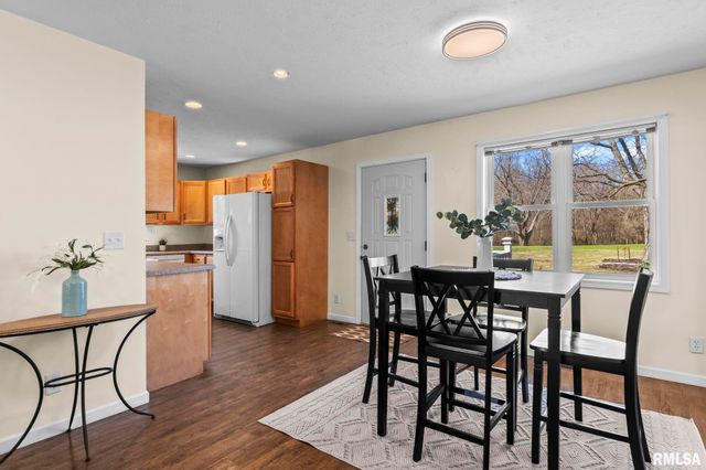 3765 Pet Cemetery Road, Springfield, IL 62707