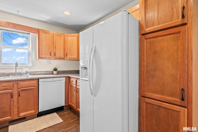 3765 Pet Cemetery Road, Springfield, IL 62707