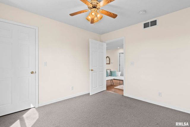 3765 Pet Cemetery Road, Springfield, IL 62707