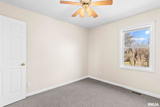 3765 Pet Cemetery Road, Springfield, IL 62707