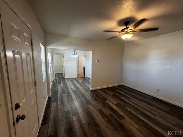 2901 E Olive Avenue, Fresno, CA 93701