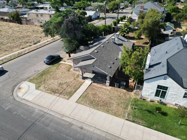 2901 E Olive Avenue, Fresno, CA 93701