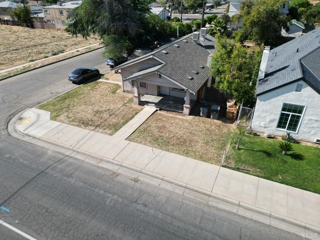 2901 E Olive Avenue, Fresno, CA 93701