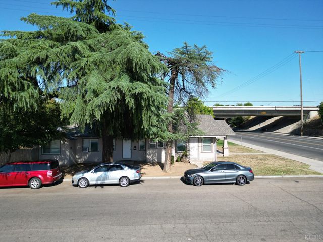 2901 E Olive Avenue, Fresno, CA 93701