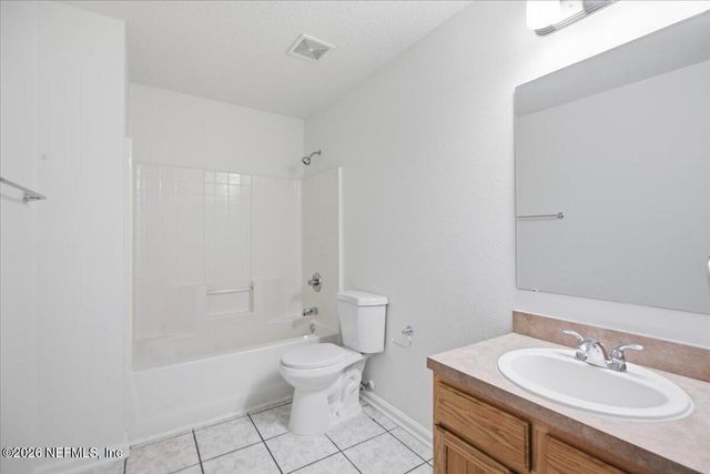 1438 BLUES CREEK Drive, Jacksonville, FL 32221