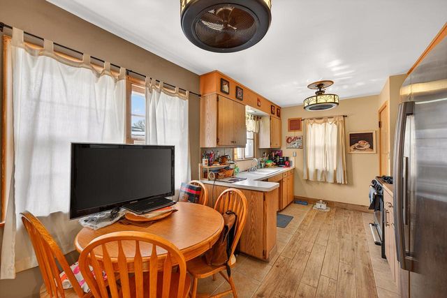 7849 Pershing BOULEVARD, Kenosha, WI 53142