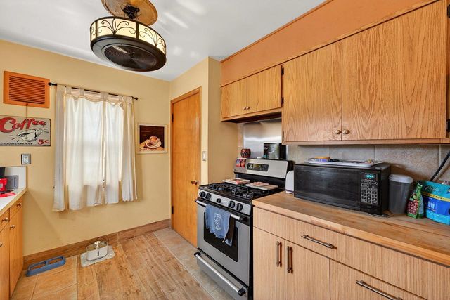 7849 Pershing BOULEVARD, Kenosha, WI 53142