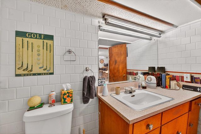 7849 Pershing BOULEVARD, Kenosha, WI 53142