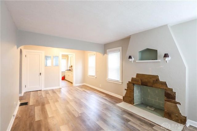 2200 Kensington Drive, Dayton, OH 45406