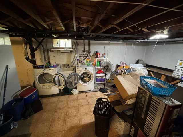 182 Broad Street, Manchester, CT 06042