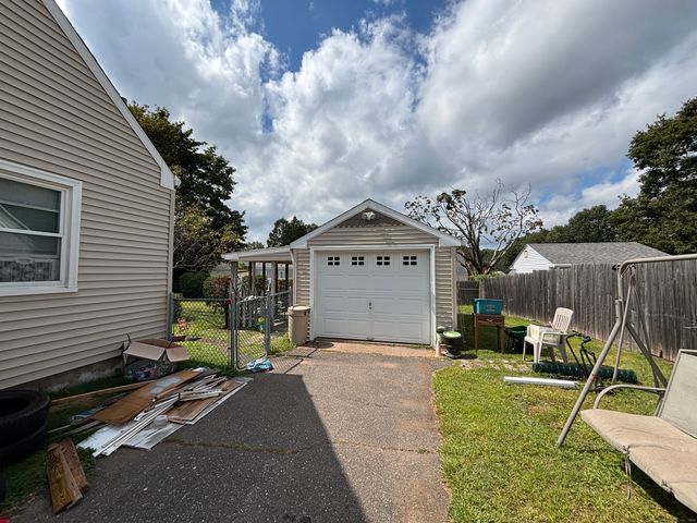 182 Broad Street, Manchester, CT 06042