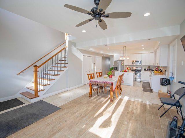 105 N 12th Avenue, Melrose Park, IL 60160