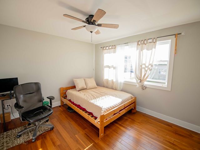 105 N 12th Avenue, Melrose Park, IL 60160