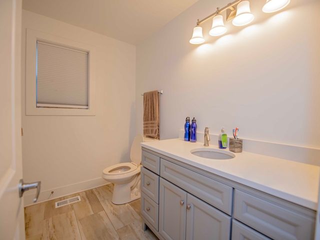 105 N 12th Avenue, Melrose Park, IL 60160