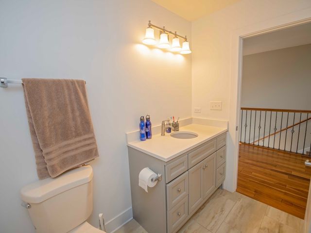 105 N 12th Avenue, Melrose Park, IL 60160