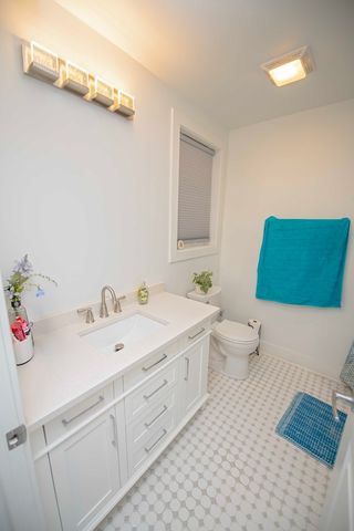 105 N 12th Avenue, Melrose Park, IL 60160