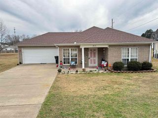211 W Valentine, Jacksonville, AR 72076