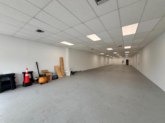 3863 NW 19th Street 3863, Lauderdale Lakes, FL 33311