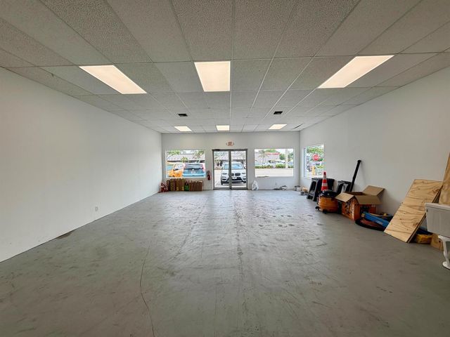 3863 NW 19th Street 3863, Lauderdale Lakes, FL 33311